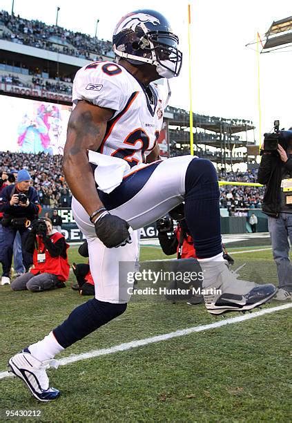 Brian Dawkins Denver Broncos 2009 free agent