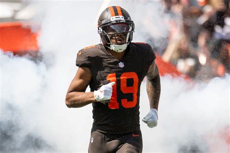 Cedric Tillman contract Browns 2026 free agency NFL wide receiver