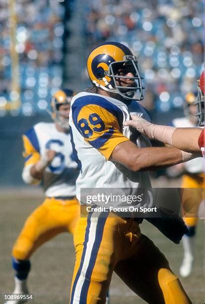 Fred Dryer Los Angeles Rams defensive end number 89
