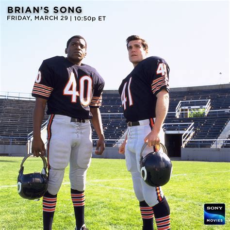 Gale Sayers Brian Piccolo friendship Chicago Bears Brian's Song 1971 film