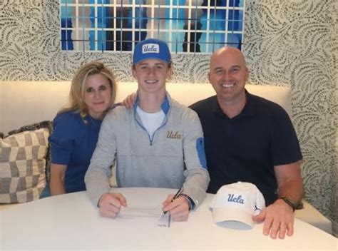 Henry Hasselbeck UCLA quarterback Taylor Hasselbeck Wyoming Hasselbeck family football