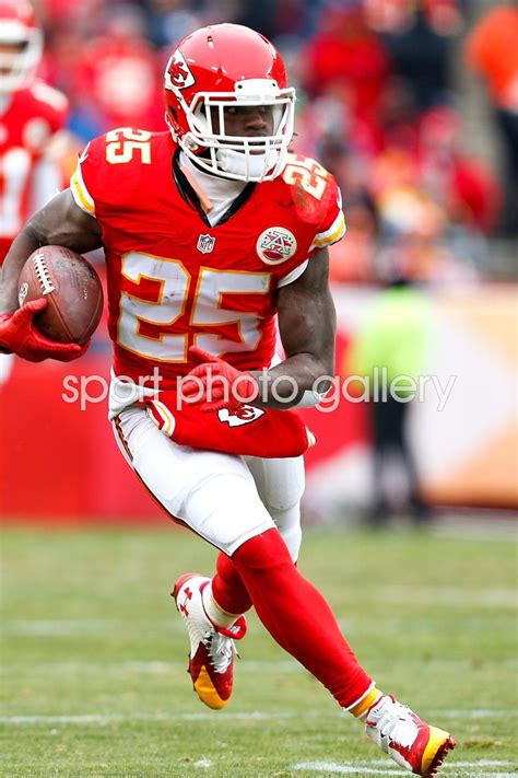 Jamaal Charles 2010 season yards per carry All-Pro Kansas City Chiefs