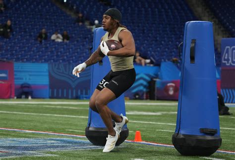 Jaylen Wright NFL Combine 40 yard dash broad jump 2024