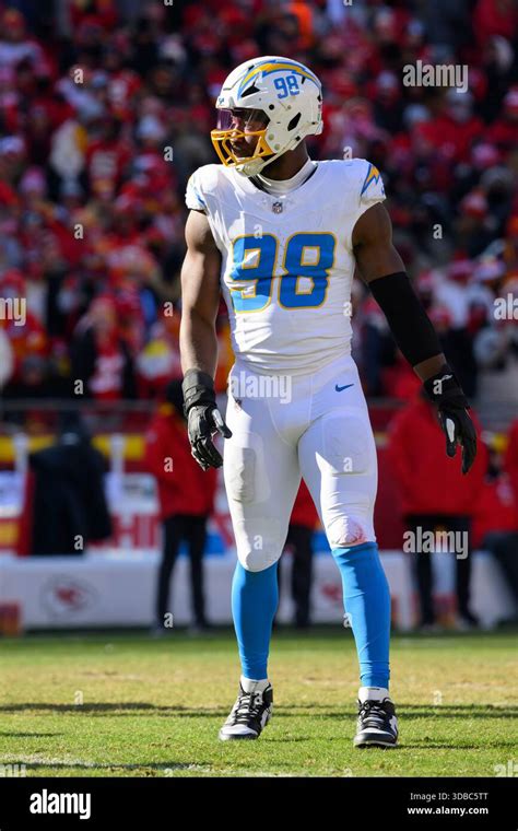 Odafe Oweh Los Angeles Chargers trade 2025 sacks pass rush