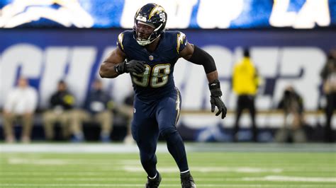 Odafe Oweh Washington Commanders $100 million contract free agency 2026