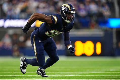 Odafe Oweh pass rush technique chop rip spin move edge rusher