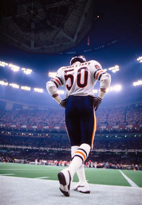 Super Bowl XX Chicago Bears New England Patriots Mike Singletary