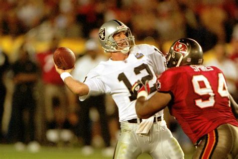 Super Bowl XXXVII Oakland Raiders Tampa Bay Buccaneers Rich Gannon interceptions 2003