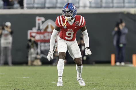 Trey Amos press coverage cornerback technique scouting report NFL